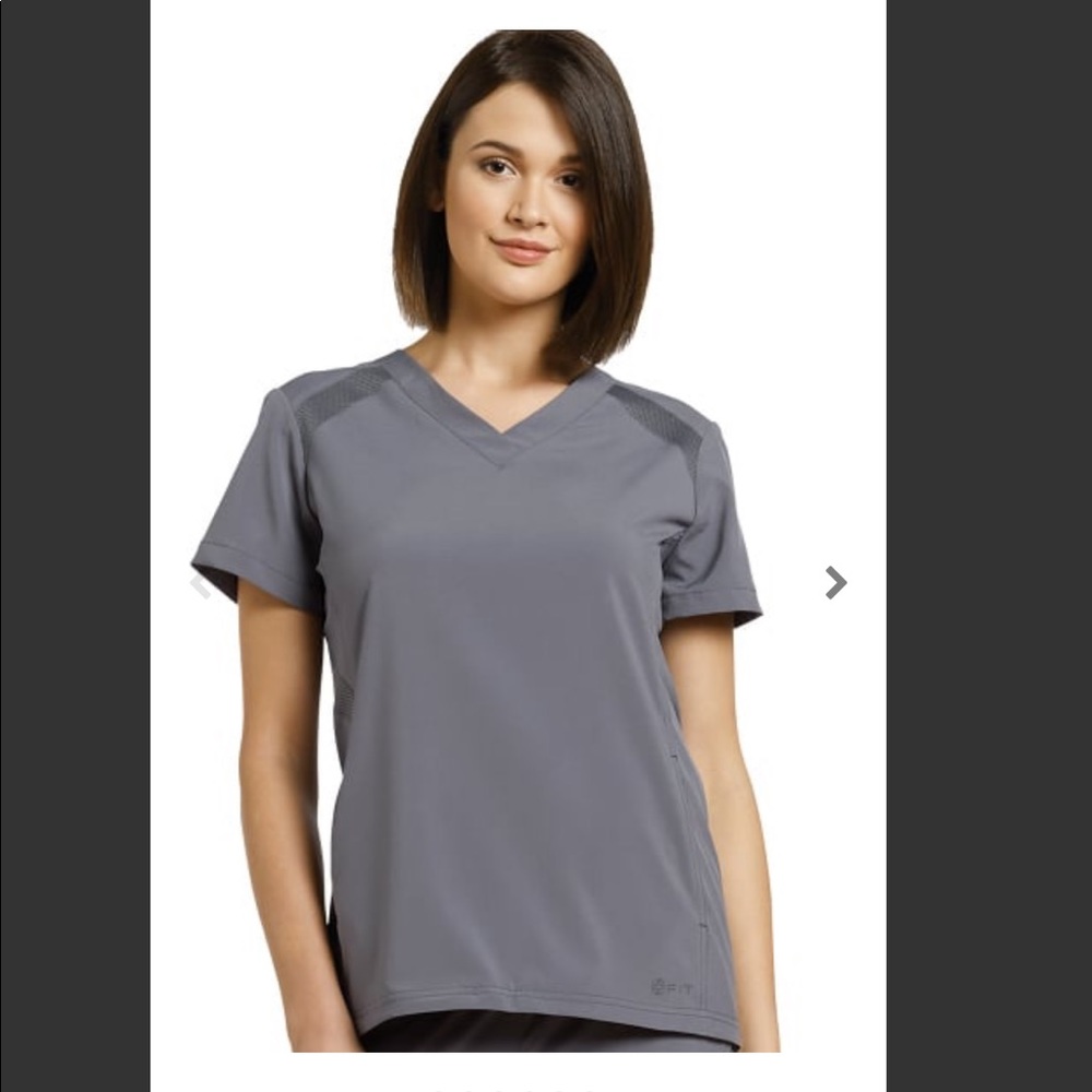 ❌SOLD❌ White Cross Fit V-Neck Scrub Top (XS)